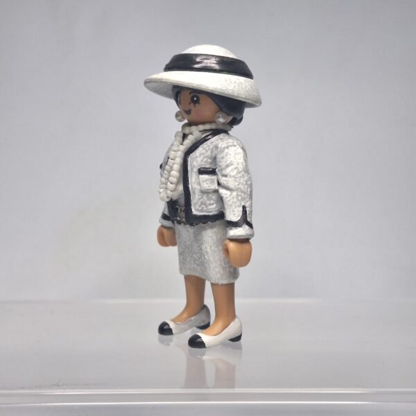 Gabrielle Chanel, "Coco" – Image 3
